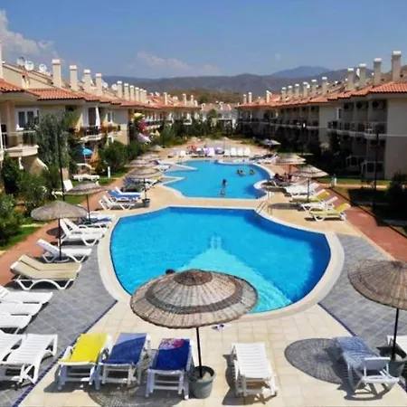 Sunset Beach Club Ege R Tatil Evi *